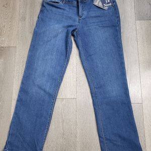 Nwt 12 classic fit jeans